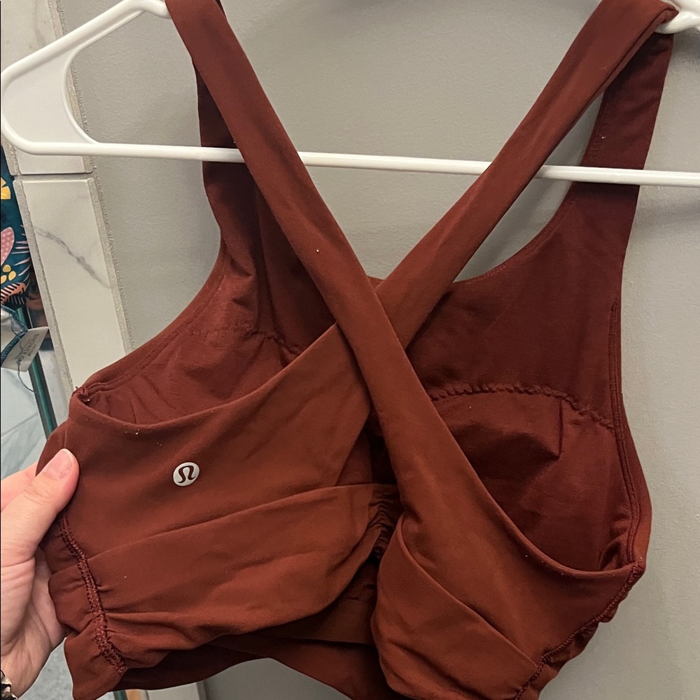Lululemon Sports Bra Top Cute Crossover details! - Picture 2 of 3